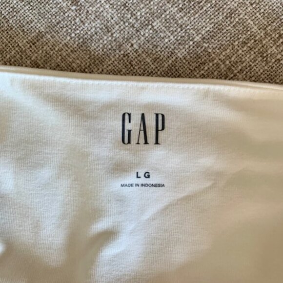 NWOT GAP Ivory Crop Tank - Picture 2 of 3
